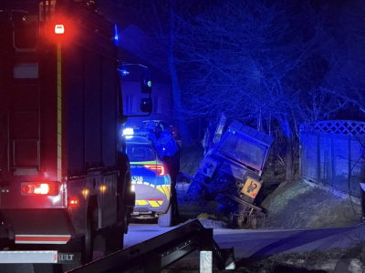 Gmina Narol: Ciągnik wpadł do rowu. Kierowca trafił do szpitala