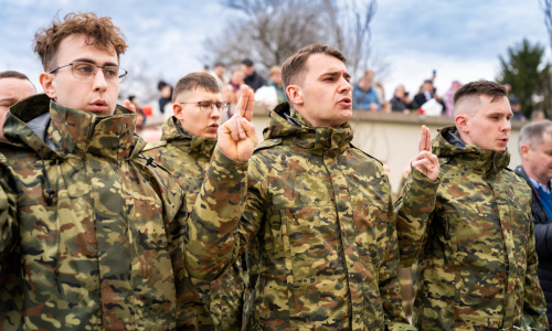 40 nowych funkcjonariuszy zasiliło szeregi Straży Granicznej [ZOBACZ ZDJĘCIA]