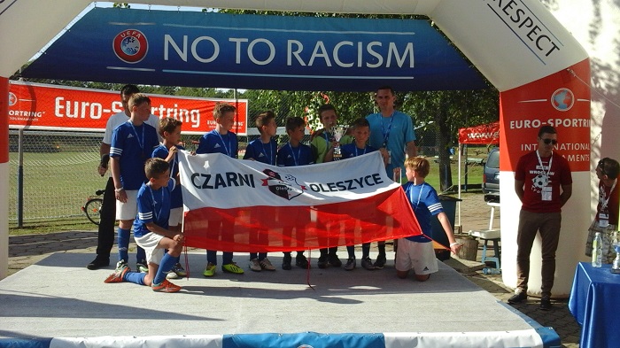 Następcy Lewandowskiego trenują w Oleszycach. Sukces juniorów na turnieju we Wrocławiu