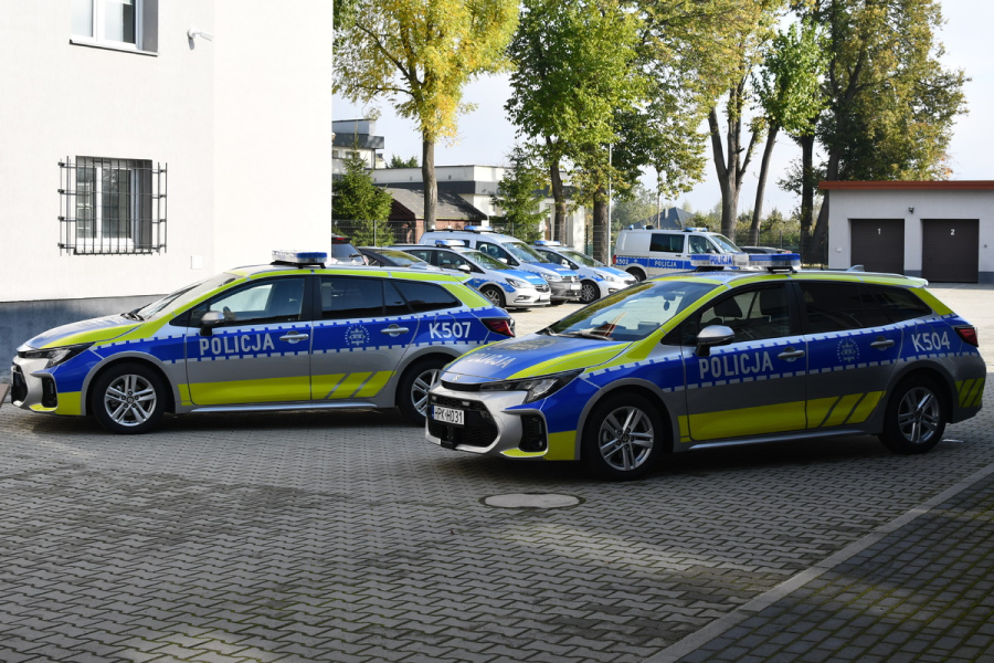 Nowe radiowozy fot. KPP Lubaczów