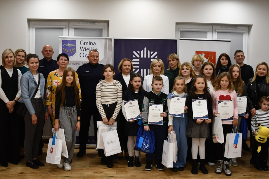 Znamy zwycięzców konkursu "Bezpieczne wakacje 2024" fot. KPP Lubaczów