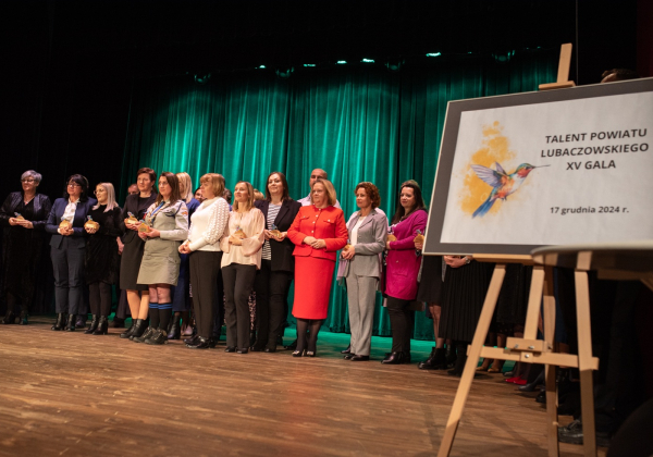 Gala „Talenty Powiatu Lubaczowskiego” – wyróżnienia dla uczniów i nauczycieli [ZOBACZ ZDJĘCIA]