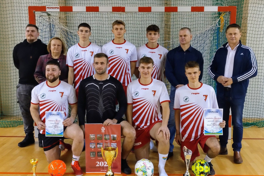 Liga halowa w Starym Dzikowie zakończona – zwycięstwo Victorii