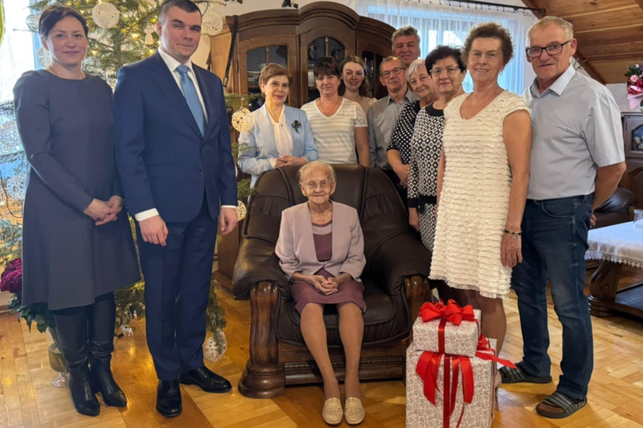 Wyjątkowy jubileusz – Pani Stefania Owca świętuje 100. urodziny [ZDJĘCIA]