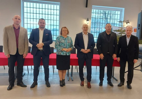 Powiaty łączą siły: Starosta Barbara Broź na spotkaniu w Ustrzykach Dolnych