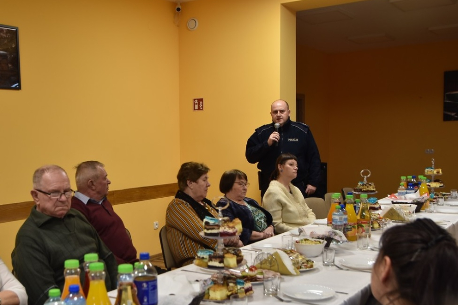 Dzień Babci i Dziadka z ważną lekcją o bezpieczeństwie