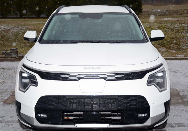 Zatrzymano skradzioną Kię Niro na granicy w Budomierzu