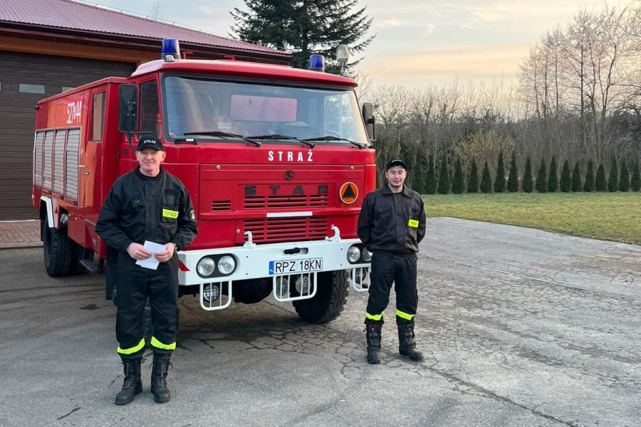Strażacy z Woli Wielkiej znów w gotowości – otrzymali pojazd i chcą działać