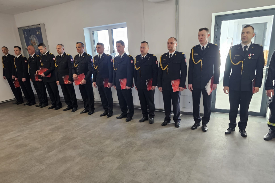 Awanse w Państwowej Straży Pożarnej w Lubaczowie. Zobacz, kto otrzymał nominację