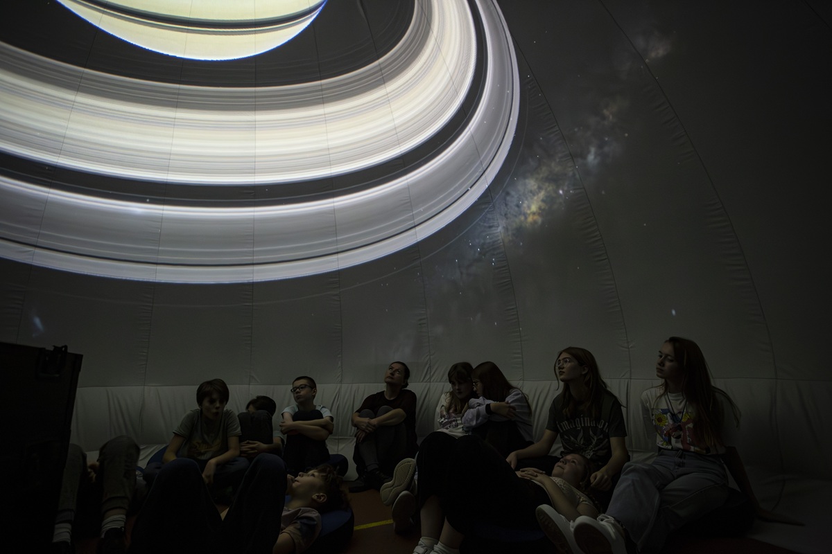 Mobilne planetarium i warsztaty astronomiczne zawitają do Wielkich Oczu