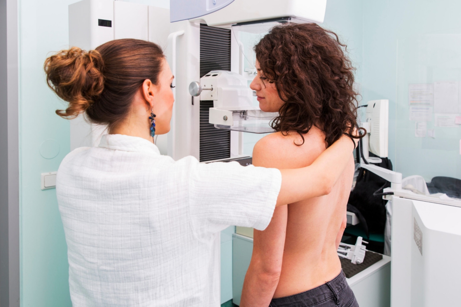 Rak wcześnie wykryty jest wyleczalny. W której gminie kobiety najczęściej się badają?