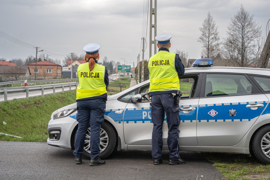 Trwa akcja "Prędkość". Dziś na drogach więcej kontroli i policyjnych patroli