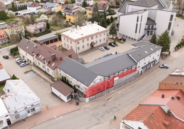 Postępuje rozbudowa Domu św. Zygmunta w Lubaczowie. Powstanie tu magazyn żywności