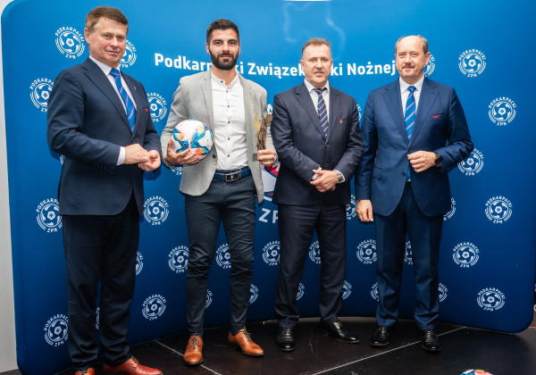 Radosław Hojdak i Piotr Jarosiewicz ze statuetkami Piłkarzy Roku [ZDJĘCIA]