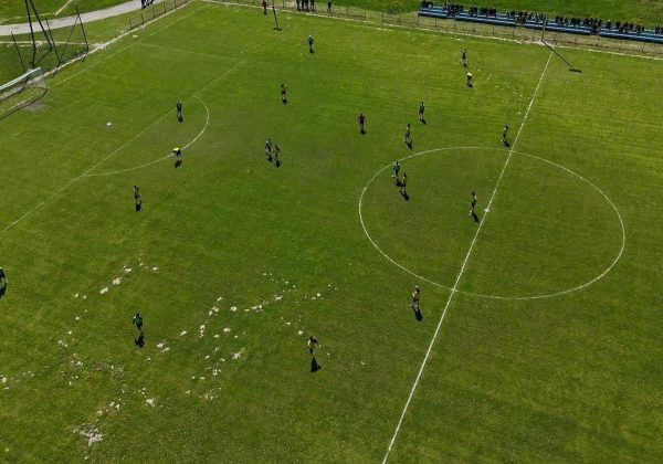 B klasa: Pogoń, Ursus i Juwenia nie odpuszczają. Trwa walka o A klasę [WYNIKI]