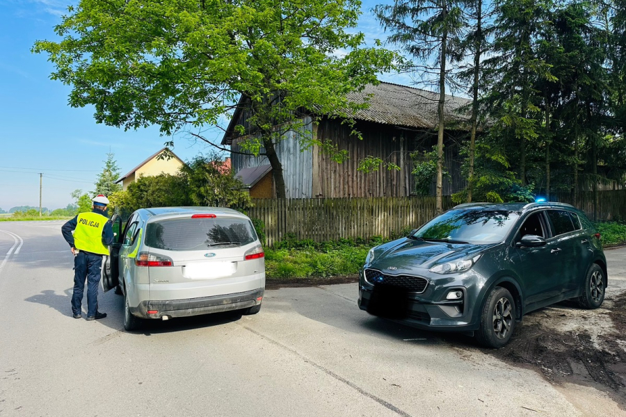 Zachowywała się nerwowo. Policjanci szybko poznali powód