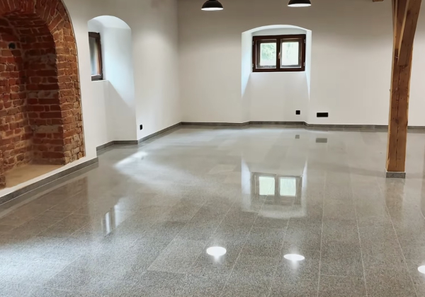 Nowe życie dawnego spichlerza. Powstaje miejsce spotkań, muzyki i lokalnych inicjatyw [VIDEO]