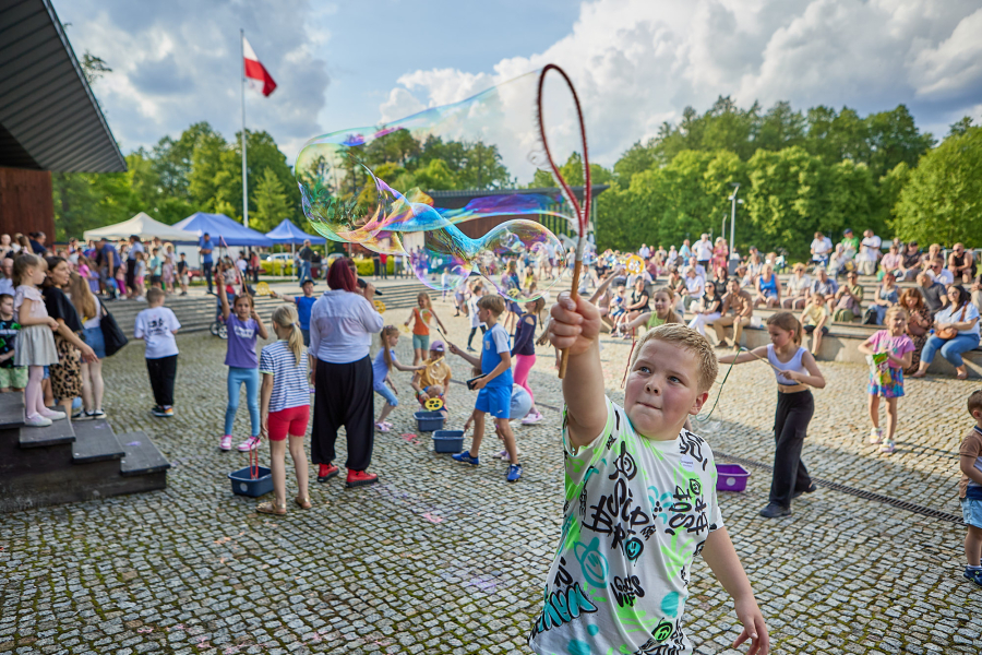 Rodzinne świętowanie w Horyńcu-Zdroju. Dzień pełen uśmiechów i zabawy [ZDJĘCIA]
