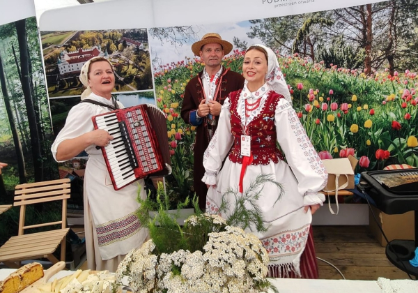 Gmina Lubaczów na Polish Day in Brussels. Proziaki, wianki i stroje ludowe zachwyciły gości