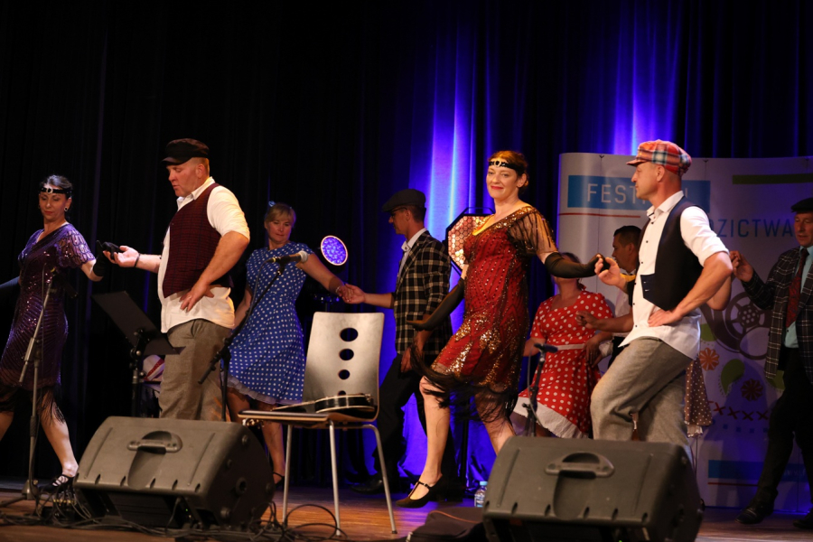 Kolorowe Jarmarki roztańczyły MDK. Pogoda nie przeszkodziła publiczności [ZDJĘCIA]