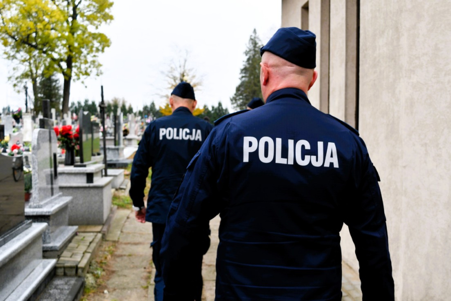 Wszystkich Świętych: wzmożone patrole policji w powiecie lubaczowskim