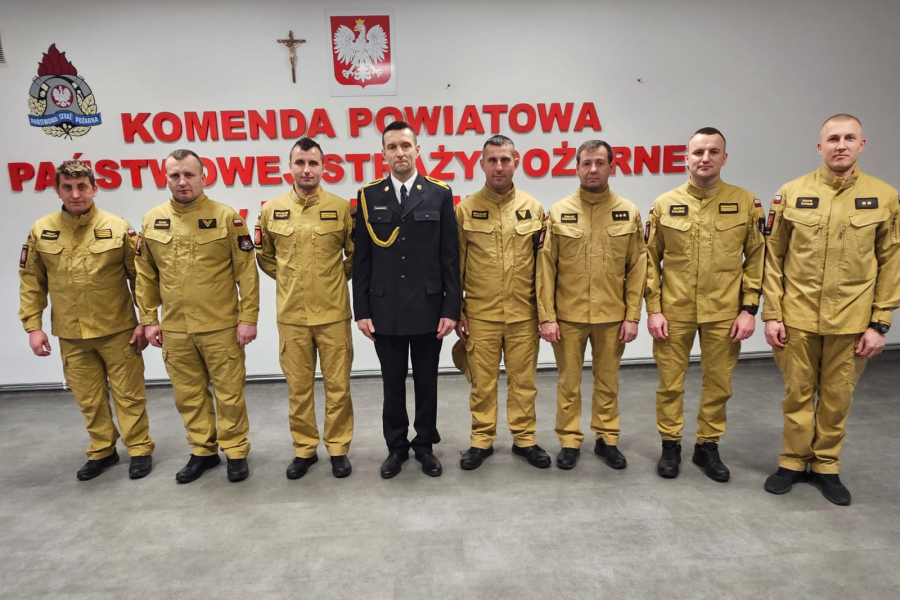 Strażacy z Lubaczowa pożegnali funkcjonariusza kończącego służbę [ZDJĘCIA]