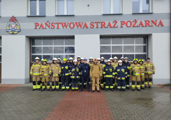 Specjalistyczny kurs w Komendzie PSP. Strażacy OSP doskonalili obsługę sprzętu