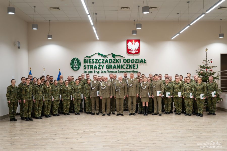 Awanse w Bieszczadzkim Oddziale Straży Granicznej. Wręczono akty mianowania [ZDJĘCIA]