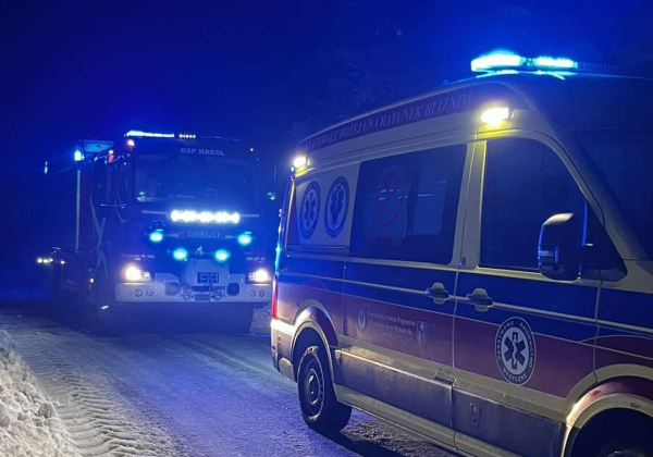 Narol: Tragedia podczas odśnieżania dachu. Nie żyje 65-letni mężczyzna