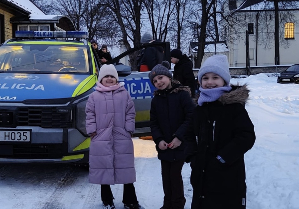 Bezpieczne ferie w Płazowie. Spotkanie z policjantami