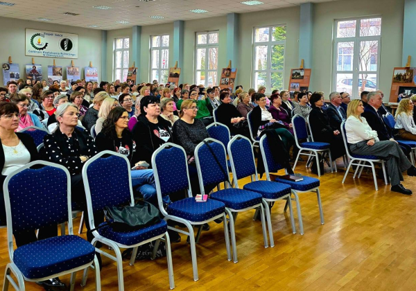 Nowe przepisy i wsparcie instytucjonalne – szkolenie dla KGW w Oleszycach