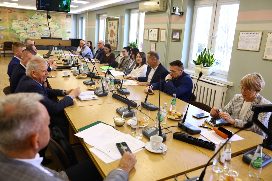 OZE, czyste powietrze i inwestycje. Samorządowcy rozmawiali o programach na 2026 rok