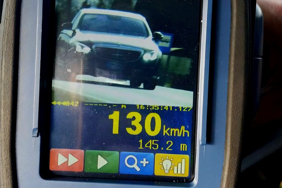 130 km/h w terenie zabudowanym! Cztery osoby straciły prawa jazdy