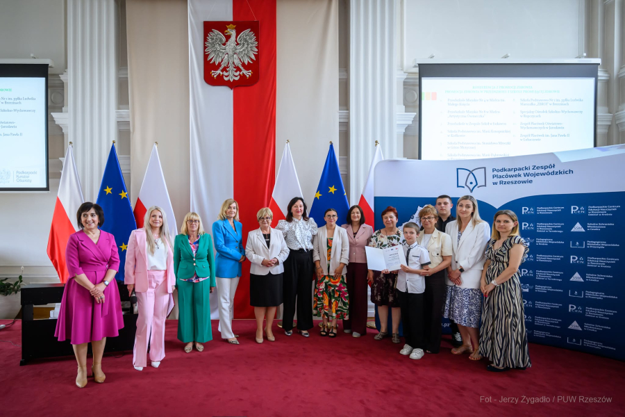 Zespół Placówek im. Jana Pawła II w Lubaczowie z wojewódzkim certyfikatem