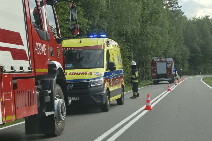Samochód ciężarowy wypadł z drogi między Starym Siołem a Mołodyczem