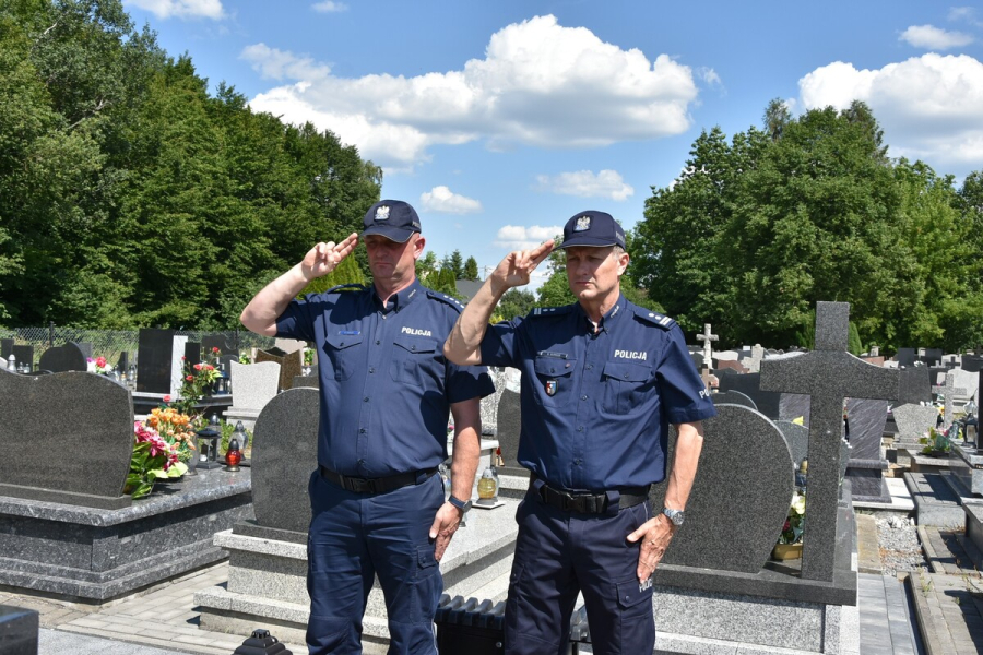 Zginął po zakończonej służbie. Policjanci z Lubaczowa uczcili jego pamięć