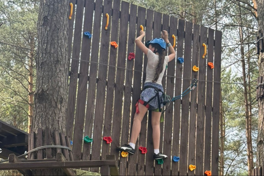 Park Linowy w Baszni Dolnej zaprasza w wakacje. Sprawdź godziny i cennik