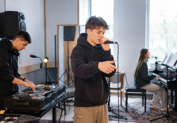 Rap, poezja i muzyka dawnej Warszawy. Warsztaty dla młodych w Lubaczowie