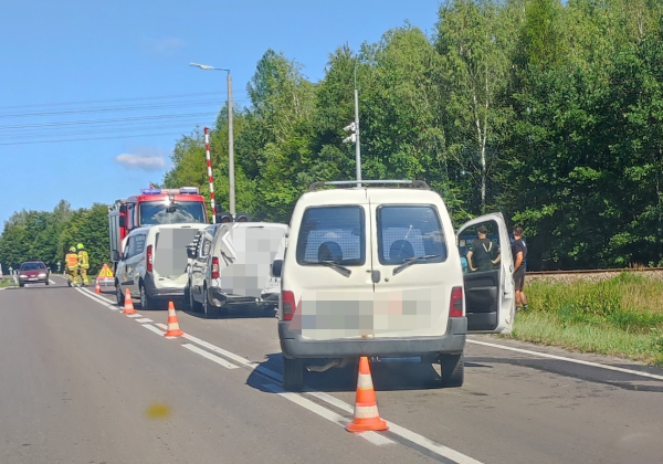 Zderzenie czterech aut na trasie Oleszyce - Lubaczów. Są utrudnienia [ZDJĘCIA]