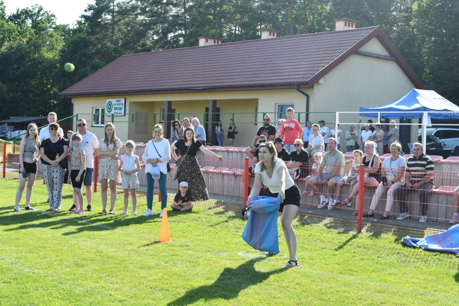 Najpierw rywalizacja, później zabawa. Gminne Święto Sportu w Wielkich Oczach [ZDJĘCIA]