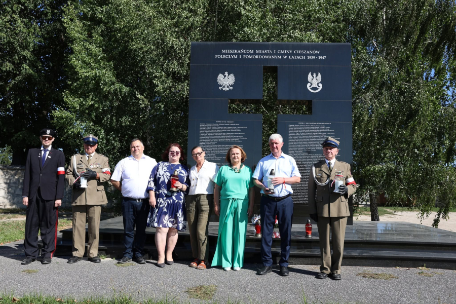 Święto Wojska Polskiego w powiecie lubaczowskim. Oddali hołd bohaterom [ZDJĘCIA]