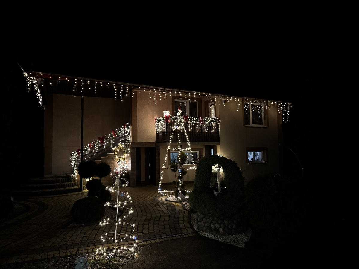 Najpiękniejsze iluminacje świąteczne w Gminie Cieszanów - III miejsce ex aequo: Zofia Cich z Dachnowa