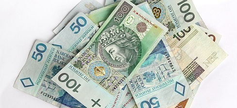 Ile gminy wydają na podróże służbowe?