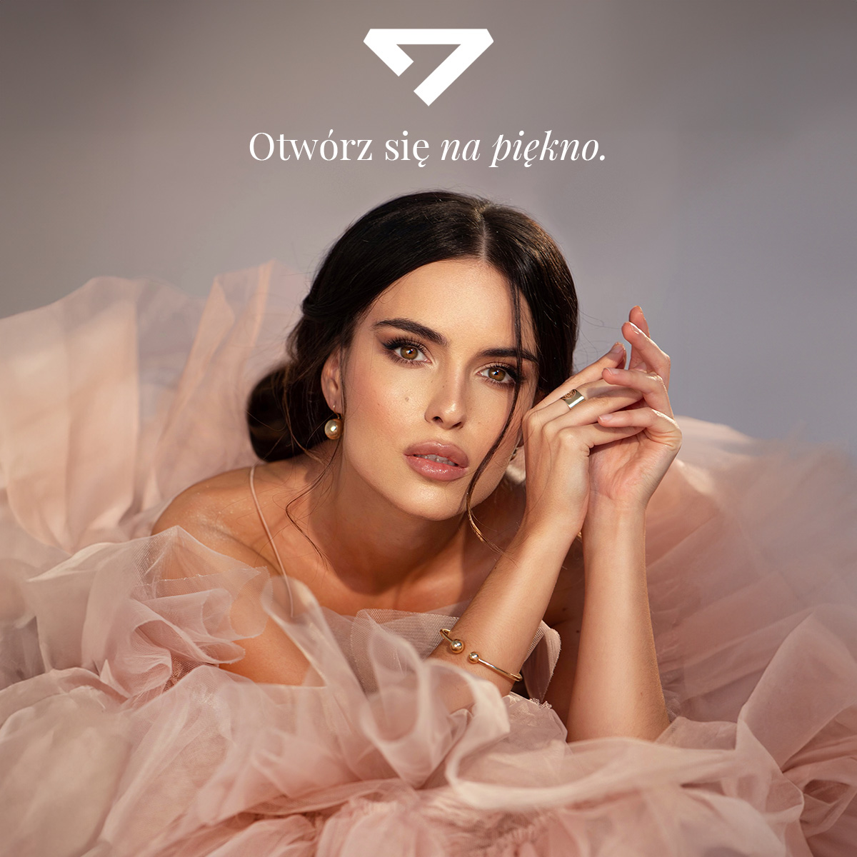 Eleganckie zegarki damskie: Jak podkreślić swój styl?
