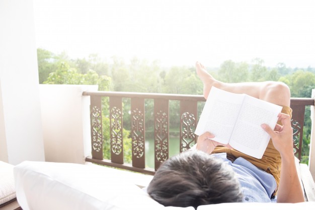 Aranżujemy taras w nowoczesnym stylu. Jakie meble będą odpowiednie?