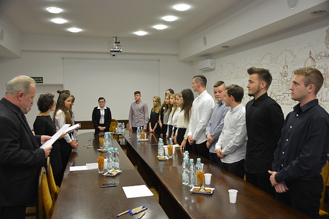 W Lubaczowie młodzi radni złożyli ślubowanie