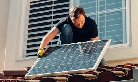 Fotowoltaika - czym jest i co umożliwia?