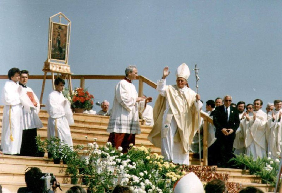 Konkurs plastyczny o Janie Pawle II. Poseł Teresa Pamuła zaprasza do udziału