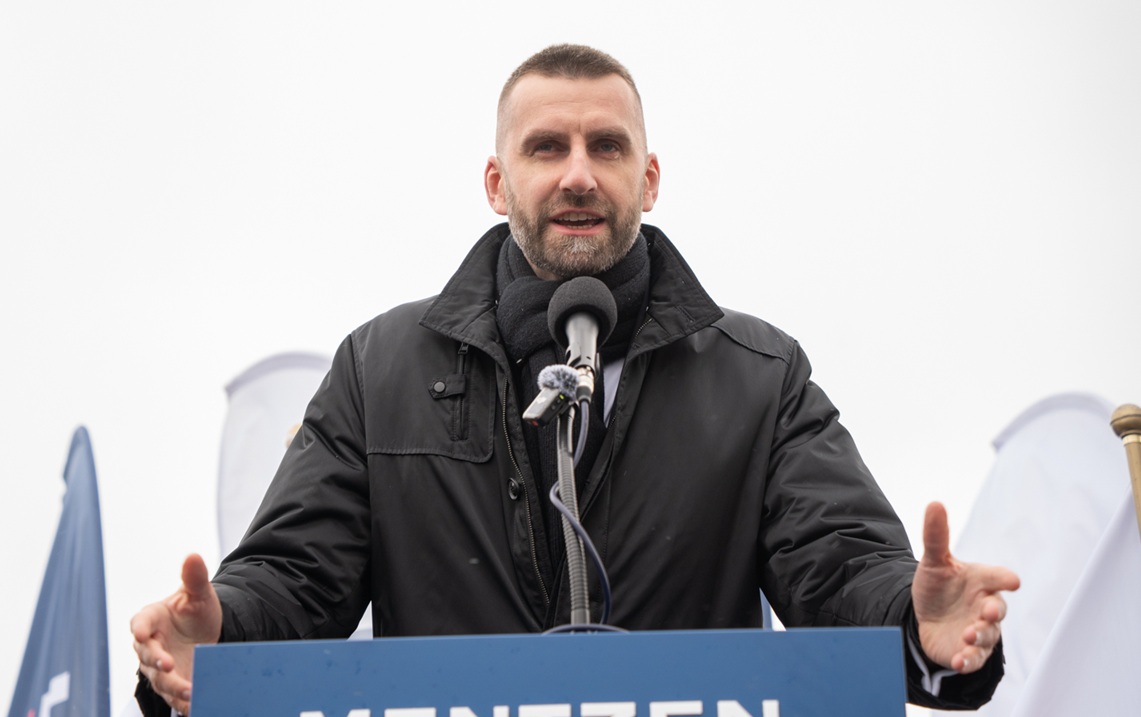 Marcin Możdżonek podczas wcześniejszej wizyty w Lubaczowie. fot. archiwum ZLUBACZOWA.PL