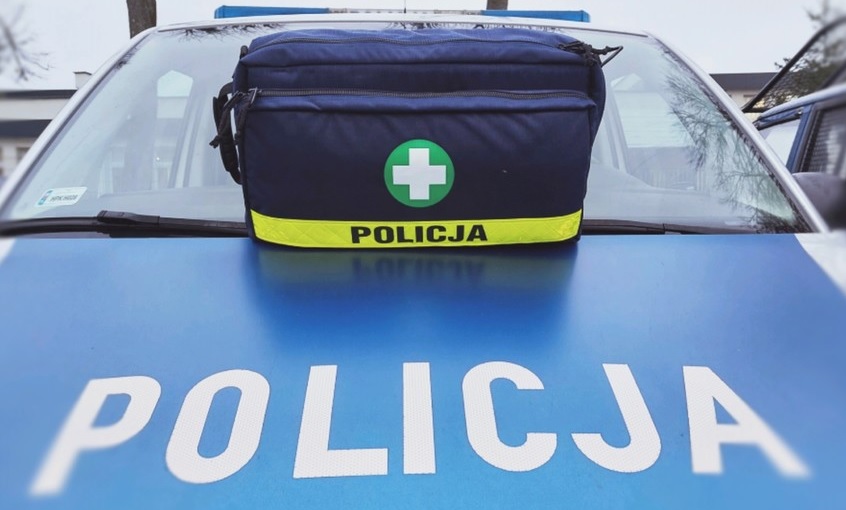 43-latek miał atak epilepsji. Pomogli mu policjanci z Narola